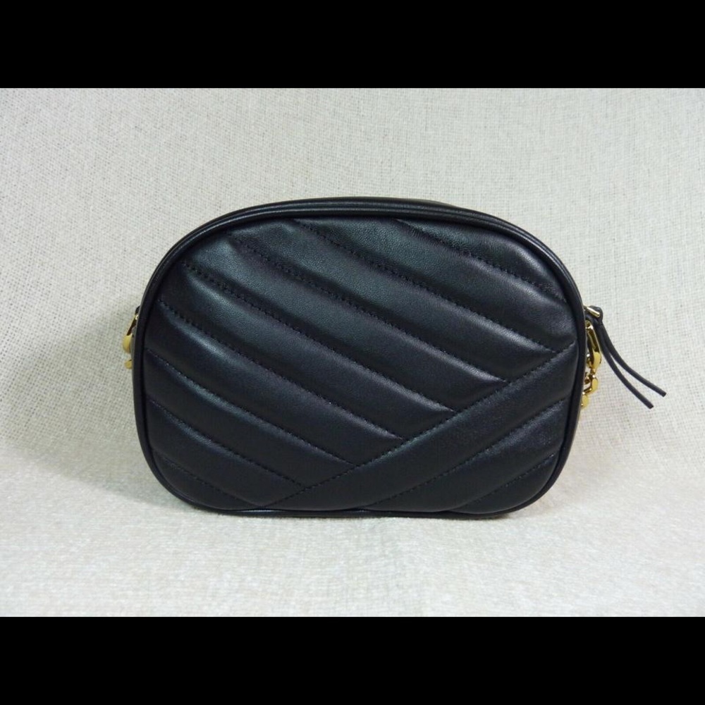 Tory Burch Small Kira Chevron Camera Bag - Picture 3 of 8